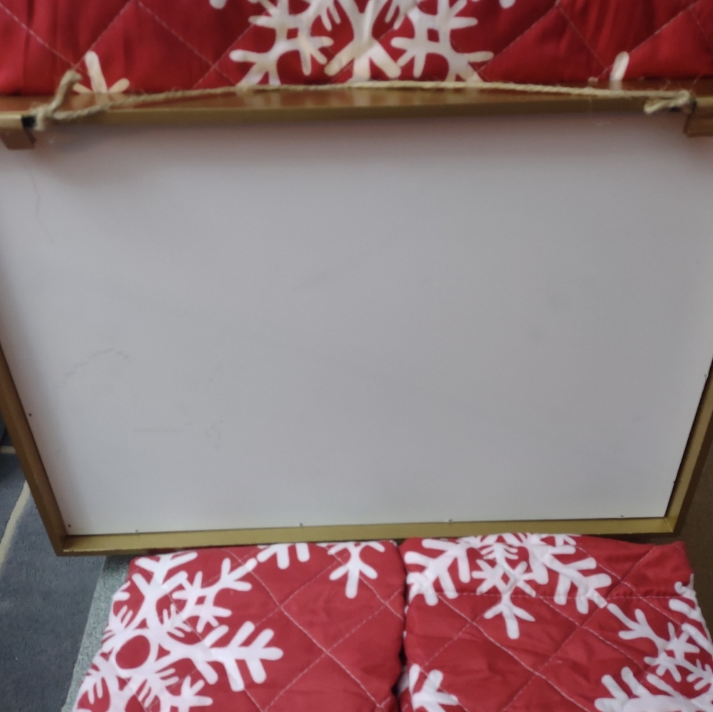 CHRISTMAS WALL DECOR - Picture 2 of 3
